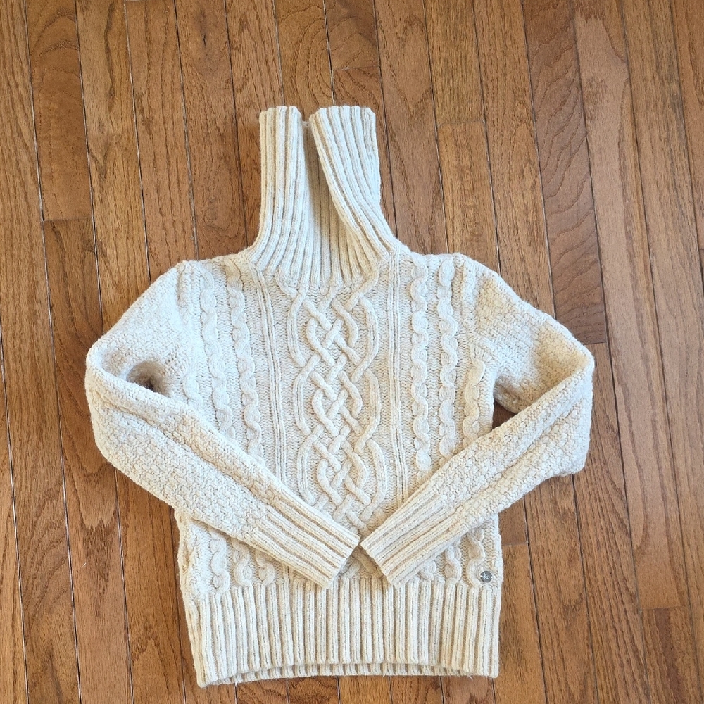Eddie Bauer Cream Cable Knit Sweater